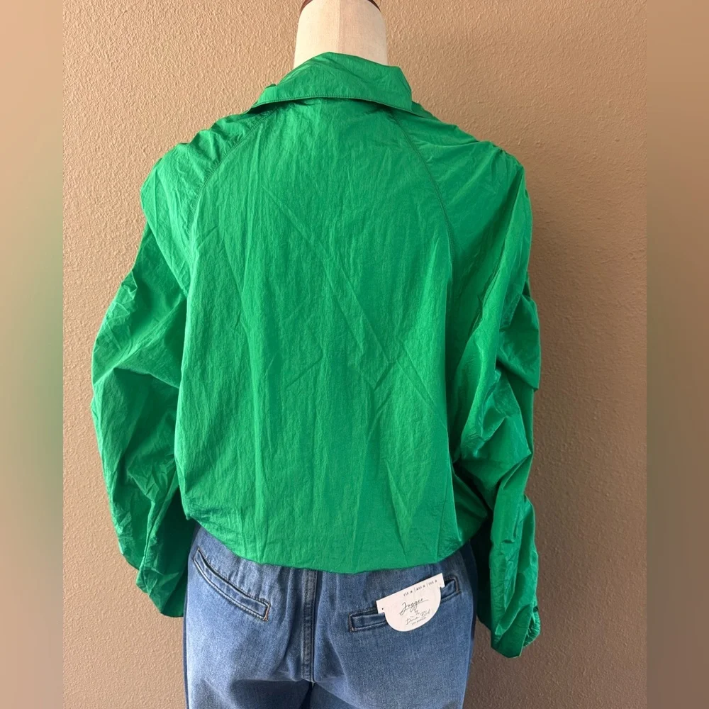 Women's Green Windbreaker Jacket - Picture 5 of 9